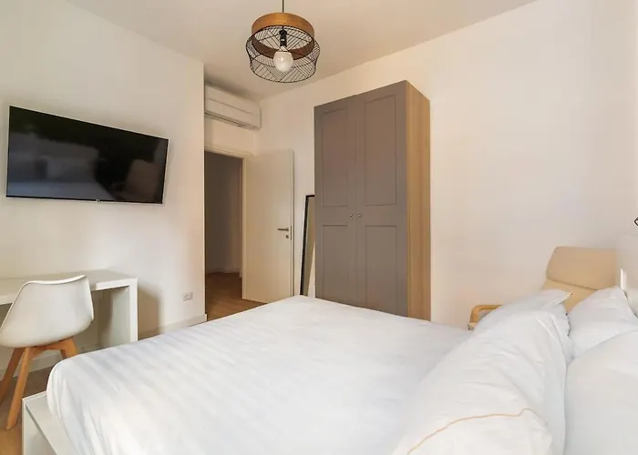 Design Apartment, Near Tiburtina Station * Rom