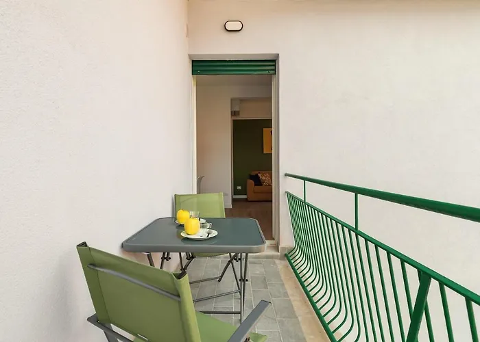 Design Apartment, Near Tiburtina Station Rom